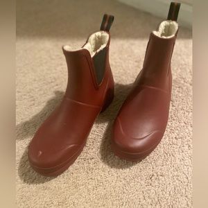 Burgundy Rain Booties☔️